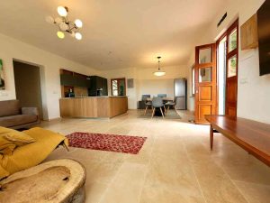 Elba FeWo Ferienwohnung OG Kueche Esszimmer